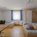 Apartamento Haus Schimpfoessl *