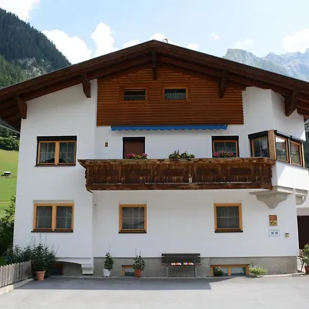 아파트 Haus Schimpfoessl 플리르쉬