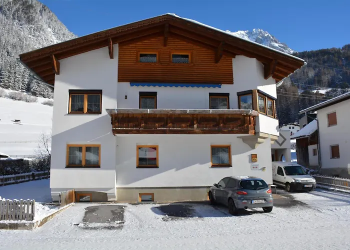 Haus Schimpfoessl شقة