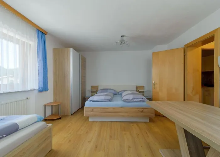 Haus Schimpfoessl فليرش